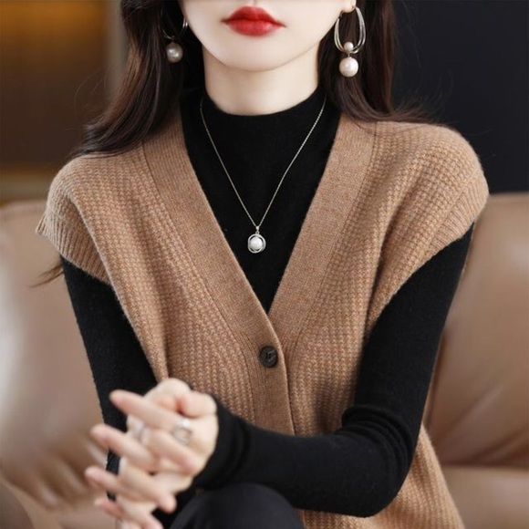 Beautiful Vintage Women’s 90s Nude Sweater Vest Size M or L - Picture 12 of 16